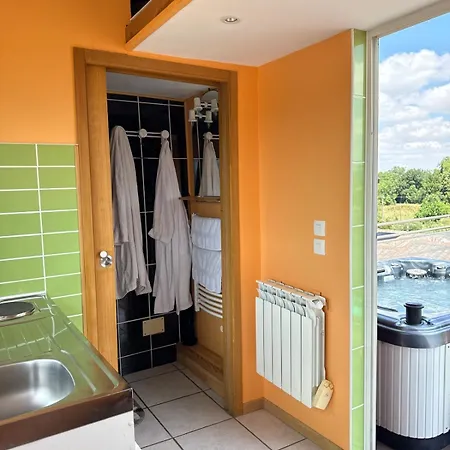 Maison De Village Avec Prive & Grande Terrasse Calme & Detente