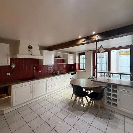 Maison De Village Avec Prive & Grande Terrasse Calme & Detente Дом отдыха